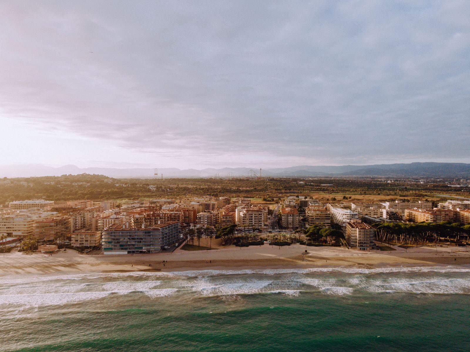 elegir alojamiento en la Costa Dorada para unas vacaciones cómodas
